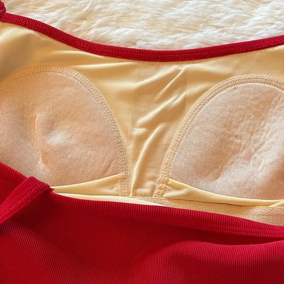 Elegant Red Women's Swim Set Sz 12 - Picture 4 of 4